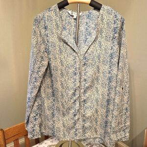 Bobeau Blue and White Patterned Women's Top